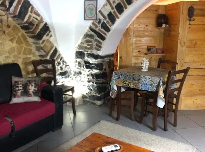 Antony\'S Home